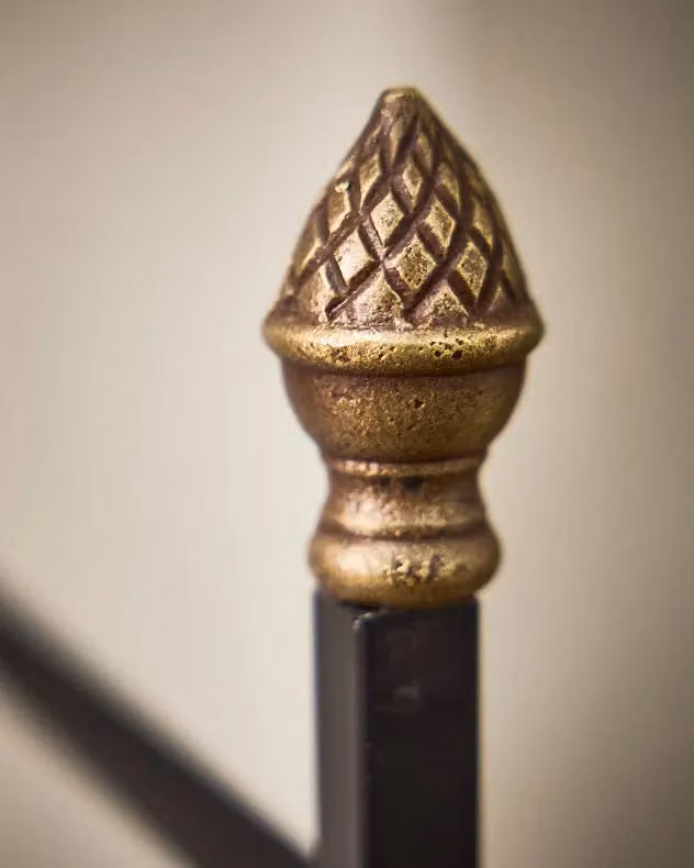 Dibor Traditional Style Black U Shape Metal Log Holder with Acorn Decoration, H: 76 cm, W: 46 cm – 4