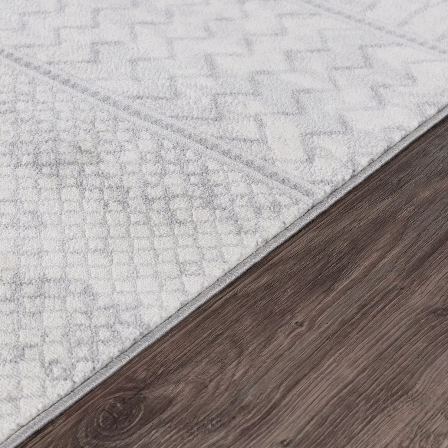 Livabliss Monaco Geometric Rug in Grey and Silver, W: 80 cm, L: 220 cm – 3
