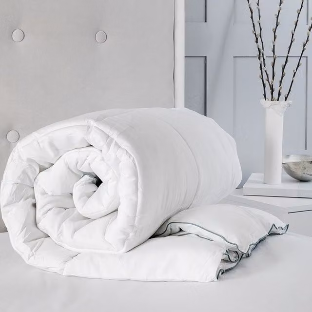 Snug City Super King 13.5 Tog Luxury Microfibre Duvet in White