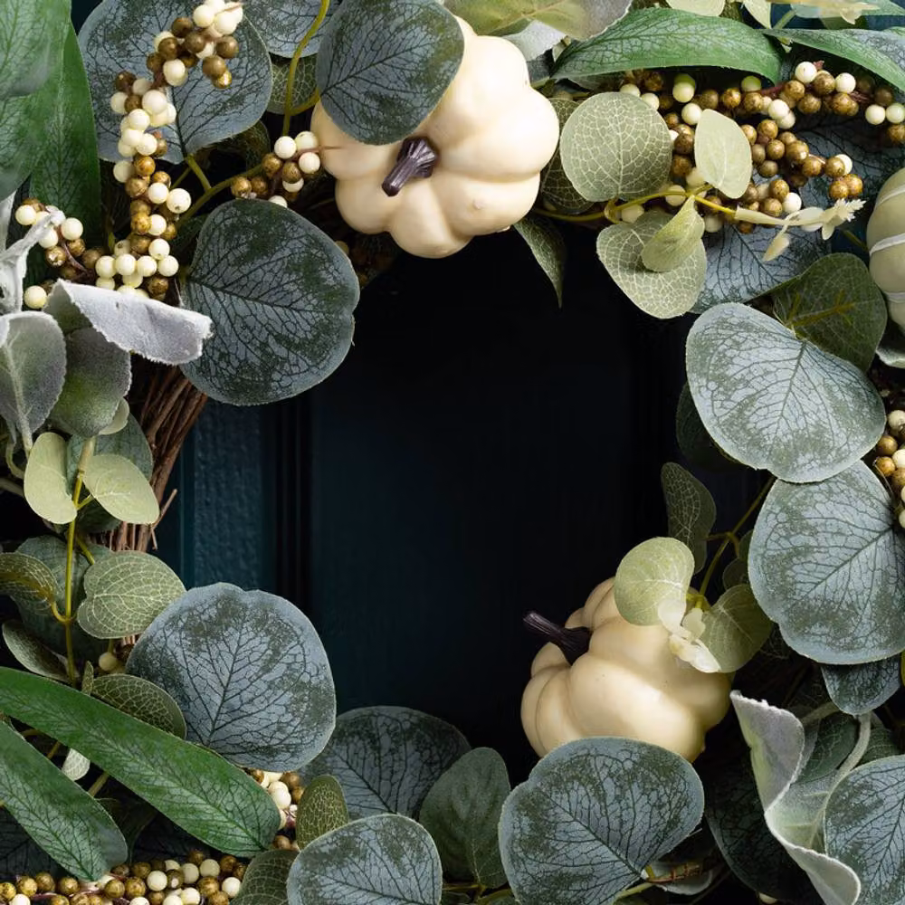 Scottish Everlastings Ltd Pumpkin Wreath in Green and Cream with Eucalyptus, Diameter: 45 cm – 3