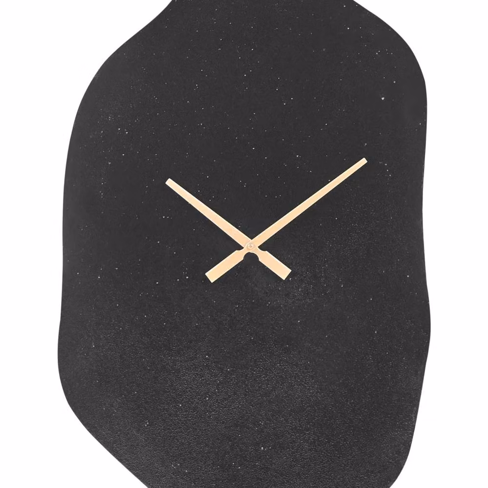 Wyld and Coco Modern Black Metal Analog Wall Clock with Gold Hands, W: 64 cm, H: 44 cm, D: 44 cm – 2
