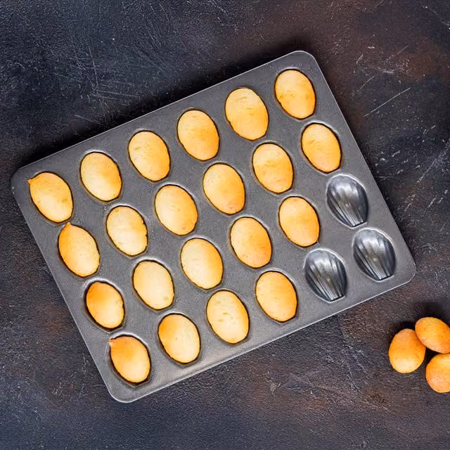 MasterClass Non-Stick Carbon Steel Mini Madeleine Pan, Black, Oval