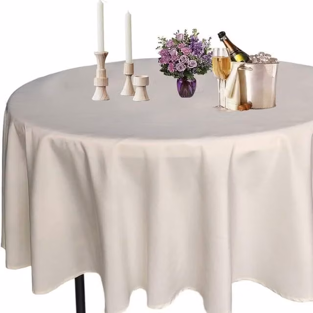 Trimming Shop Plain Round Linen and Polyester Wedding Tablecloth in Ivory