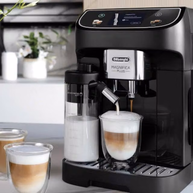 De'Longhi Magnifica Plus Bean to Cup Automatic Coffee Machine with Touch Display, Black