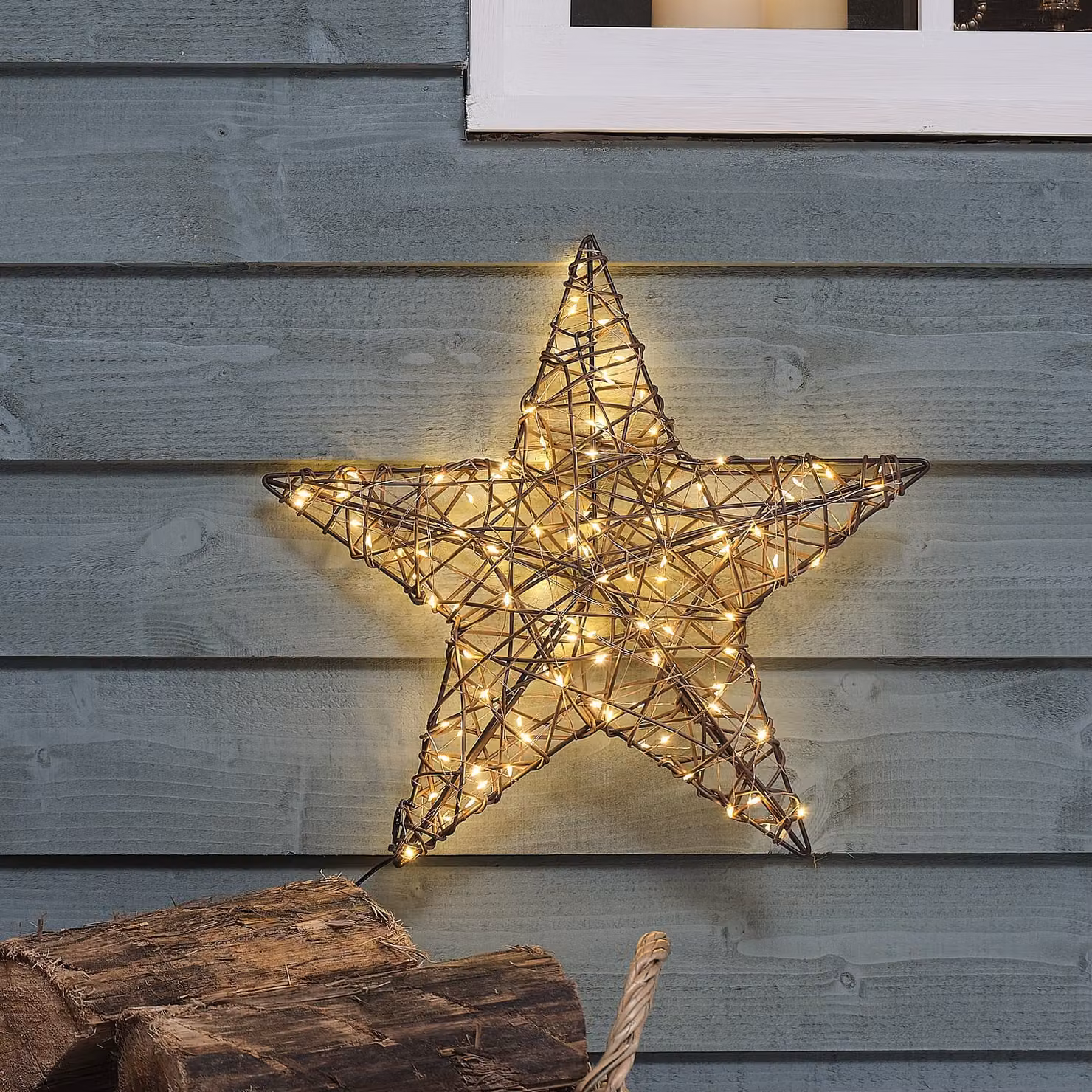 Warm White LED Rattan Star Window Light with Timer in Brown and Copper