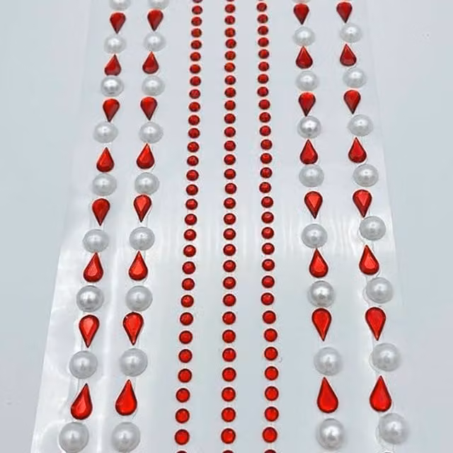 Syntego Red Teardrop Gems and Pearls in Red Plastic