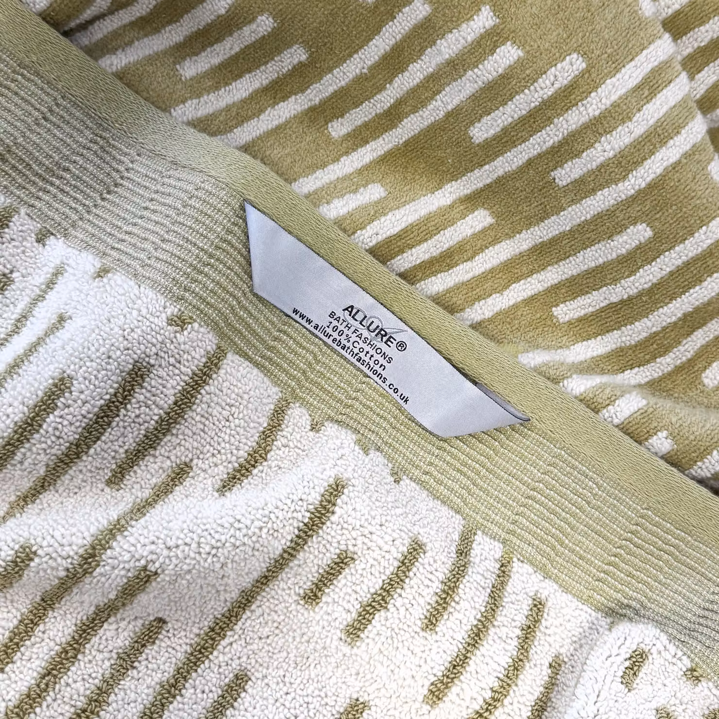 Allure Bath Fashions Barcode Stripe Cotton Bath Sheet in Green, W/D/H: 90 x 150 cm – 3