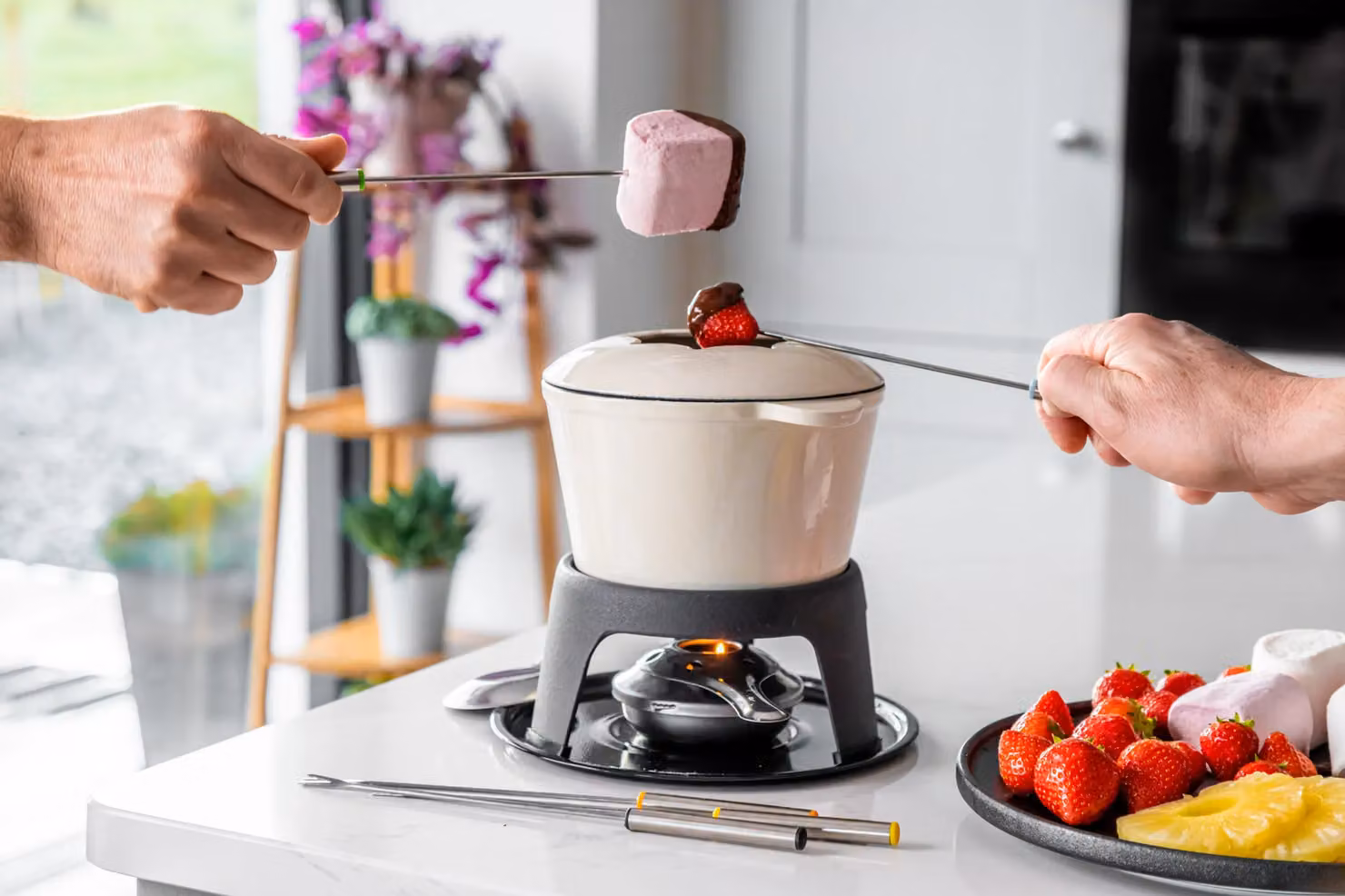 MasterClass Cast Iron Enamelled Cream Fondue Set in Beige – 3