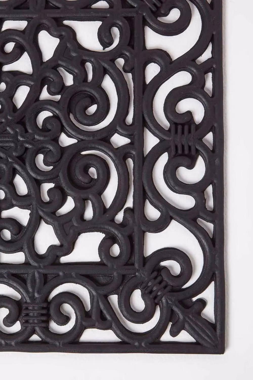 Homescapes Black Wrought Iron Effect Rubber Doormat, W/D: 70 x 45 cm – 5