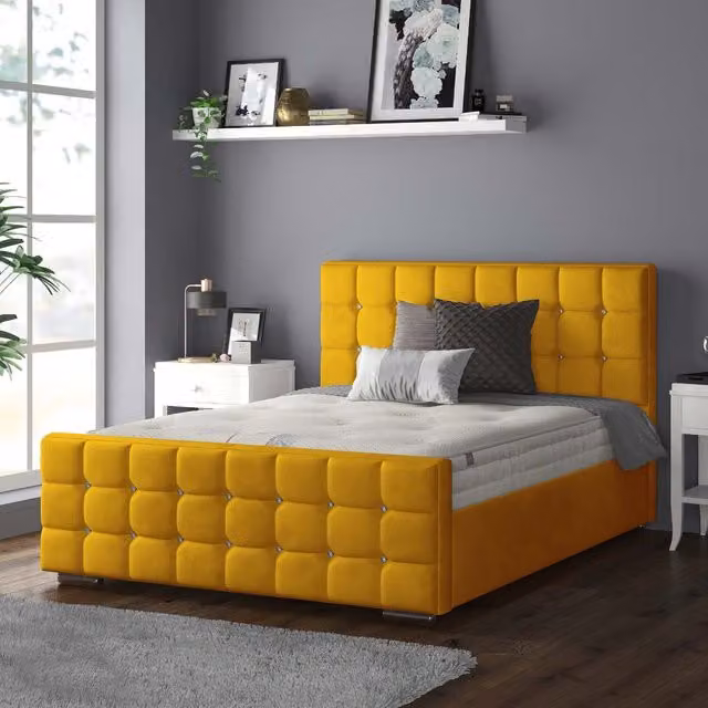IH Design Chesterfield Upholstered Velvet Bed Frame in Yellow, W: 140 cm, L: 200 cm