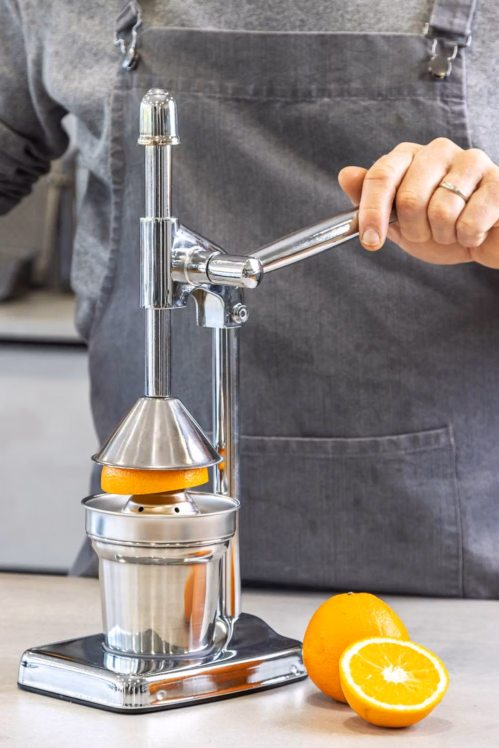 MasterClass Deluxe Chrome Plated Lever-Arm Citrus Press in Silver – 3