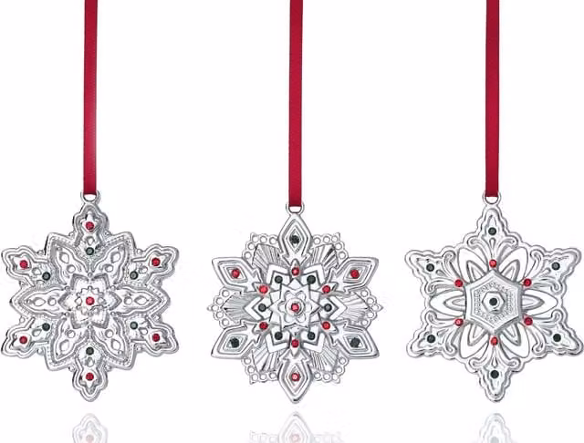 Silver Editions Set of 3 Geometric Metal Snowflake Pendants in Silver – 1