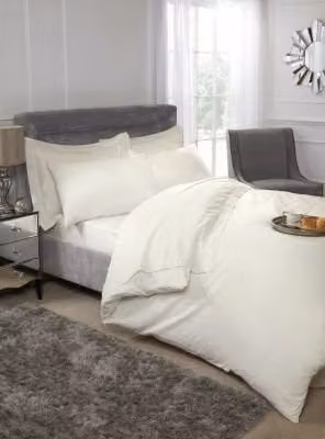 New Edge Blinds Luxor Collection 200 Thread Count Luxury Egyptian Cotton Fitted Sheet in Cream, Size: 90 x 200 cm