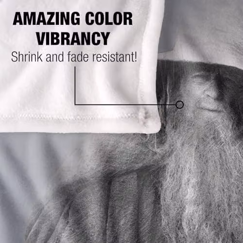 Warner Bros. Lord of the Rings Gandalf the Grey Super Soft Fleece Throw Blanket, Grey and Multicolour, W: 127.0 cm, D: 152.4 cm – 3
