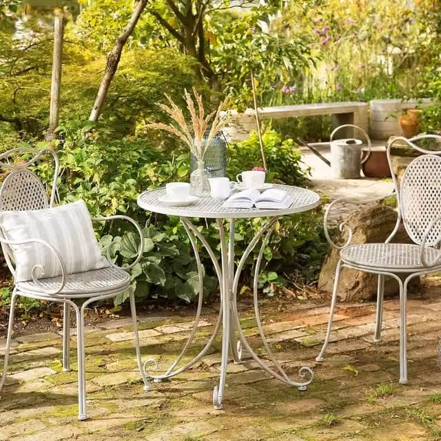 Wyld and Coco Foldable Bistro Table in Grey Lacquered Metal with Shabby Chic Design