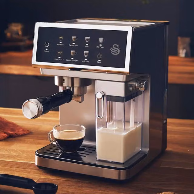 Swan Digital Espresso Coffee Machine with Touch Display in Silver Stainless Steel