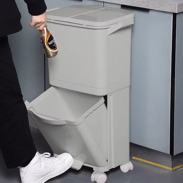 EONLION 42L Plastic Kitchen Trash Bin in Grey