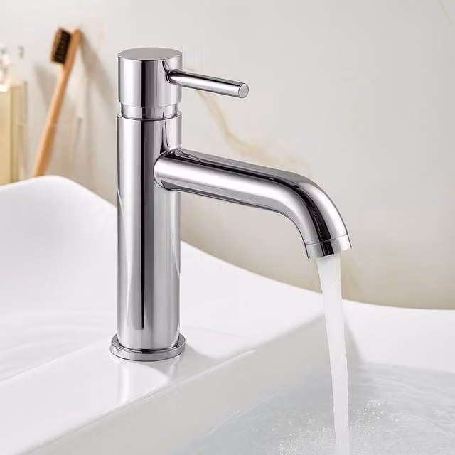 Bathroom Kingdom Chepstow Chrome Single Lever Freestanding Basin Mixer Tap in Silver