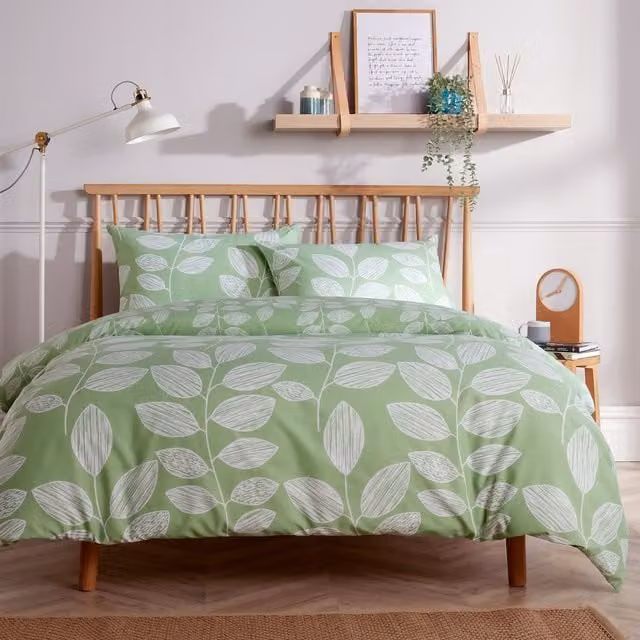 NewEdgeBlinds Reversible Floral Green Duvet Cover, W: 140 cm, H: 200 cm
