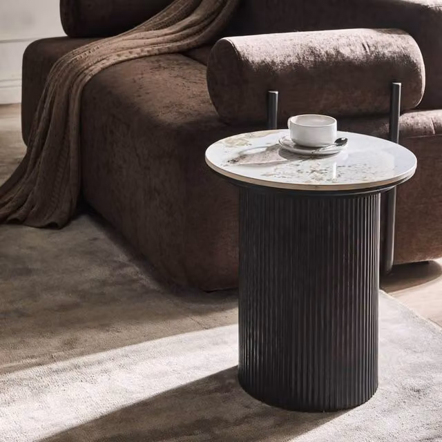 Wyld and Coco Round Side Table with White Marble Pattern Ceramic Top and Black Ribbed Base, Diameter: 45 cm – 1