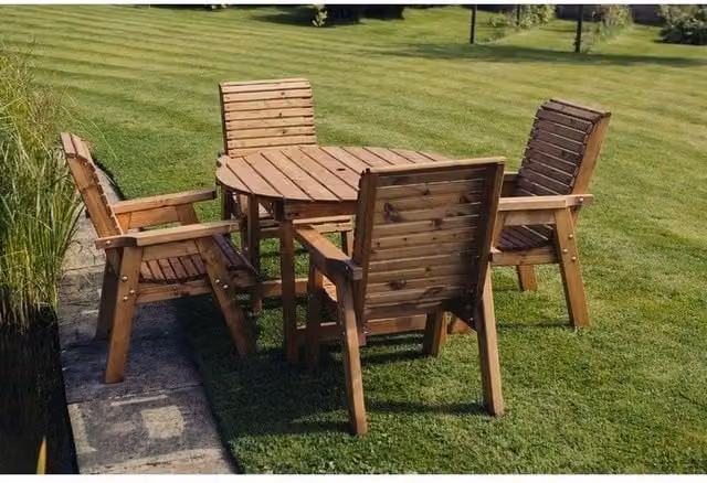 Churnet Valley Garden Furniture Ltd Valley Round 4XC Garden Furniture Set with Brown Cushions