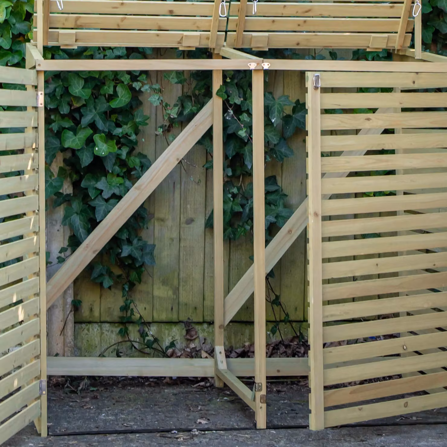 Samuel Alexander Brown Wooden Double Wheelie Bin Store for 2 Bins, W/D/H: 134 x 122 x 79 cm – 2