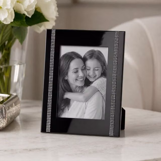 Orsina Rectangular Single Metal Tabletop Photo Frame in Silver and Black for 4 x 6 inch Photos