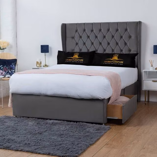 UK Bed Furniture Mary Wingback Divan Bed with 2 Drawers and 54 Inch Headboard in Grey, Size: King (W/D/H: 180 x 200 cm)