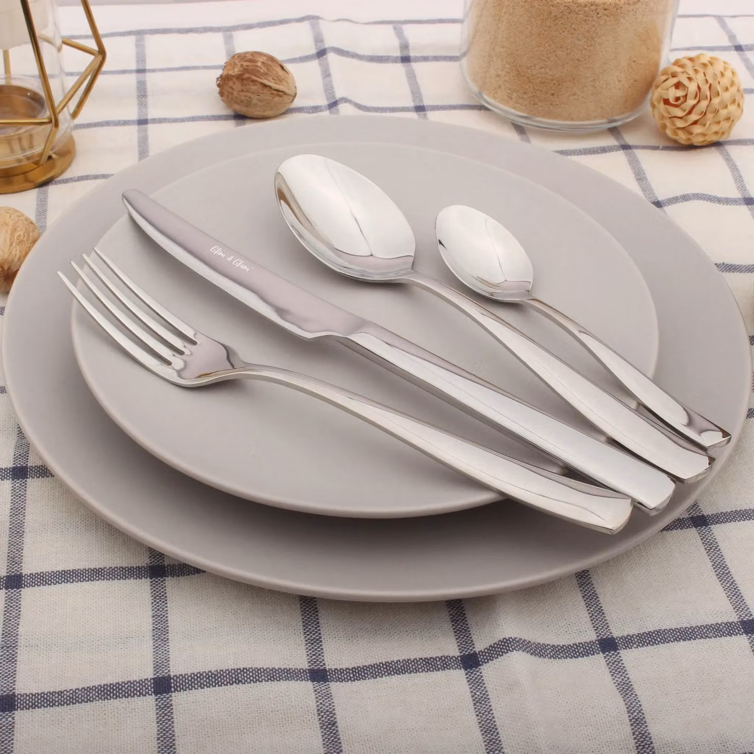 Glim & Glam 24-Piece Polished Stainless Steel Cutlery Set in Silver – 2