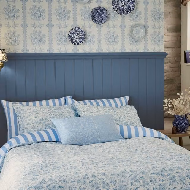 Burleigh x Bedeck of Belfast Arden Double Cotton Percale Floral Duvet Cover and Pillowcase Set, Light Blue and White