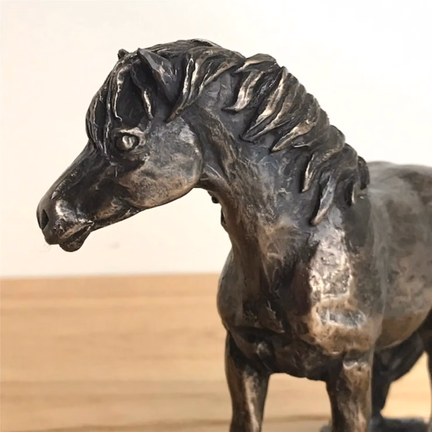 Animal Crackers Shetland Pony Figurine in Solid Cold Cast Bronze, H 12.5 cm x W 12 cm x D 6 cm – 4