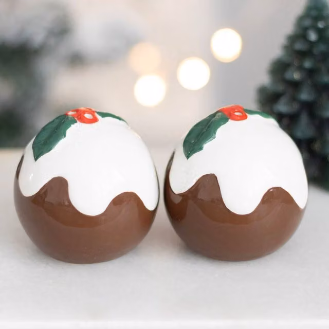 Kingsbury Gifts Christmas Pudding Salt and Pepper Shakers, Multicolour Ceramic