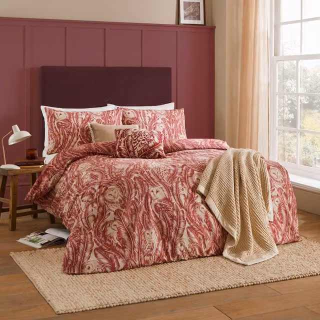 Wylder Albus Barn Owl Floral Cotton Duvet Cover Set in Red, W: 140 cm, H: 200 cm