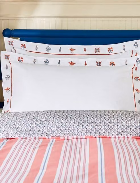 Joules Siesta to Fiesta Oxford Pillowcases, 2 Pack, White Floral Cotton
