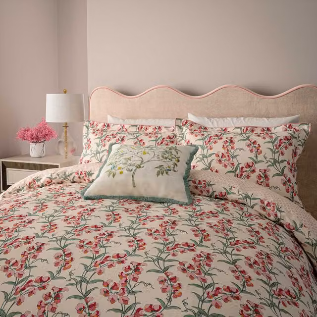 V&A Sweet Tendrils Cotton Floral Duvet Cover and Pillowcase Set in Green and Pink, W/H: 90 x 200 cm – 1