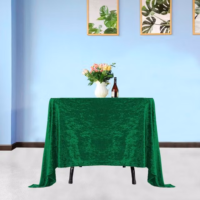 Trimming Shop Plain Emerald Green Crushed Velvet Rectangular Tablecloth, Width: 137 cm