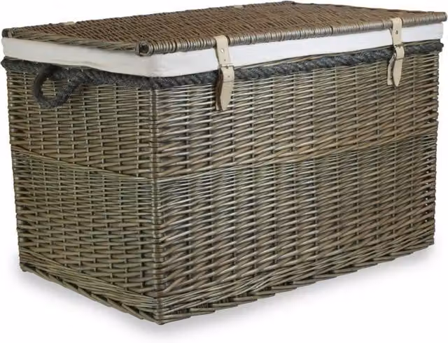 Red Hamper Large Antique Wash Wicker Storage Basket in White – 1