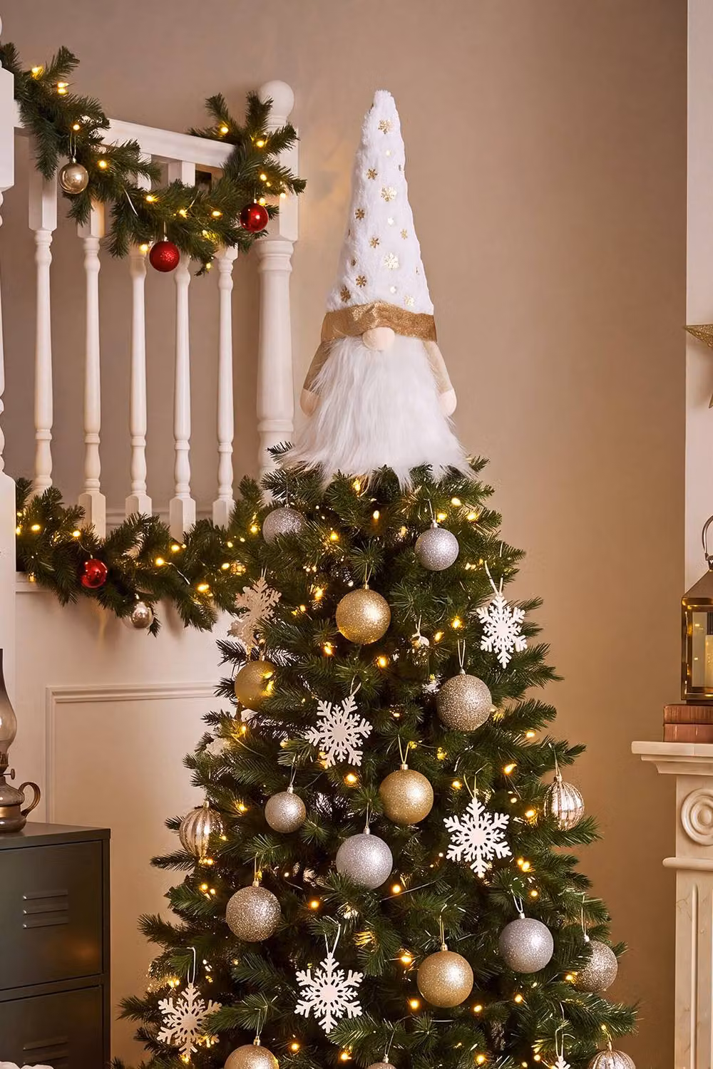Living and Home Lighted Christmas Tree Topper Gnome Decoration in White and Gold – 3
