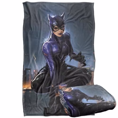 LOGOVISION Batman Catwoman Perch Super Soft Silky Touch Fleece Throw Blanket, Multicolour, W: 91.44 cm x L: 147 cm