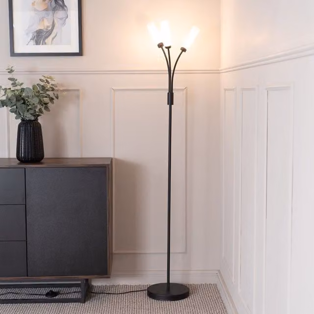 ValueLights Maya 3 Way Curved Arm Upright Floor Lamp with Rattan Reed Shades in Black and Gold/Brass, H 158.5 cm x W 26.5 cm – 1