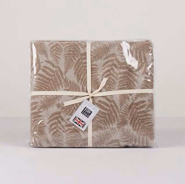 Early's of Witney Chenille Floral Throw in Beige, W: 130 cm, D: 170 cm