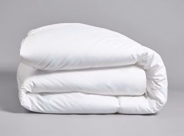 Early's of Witney Save the World 10.5 Tog Microfibre Duvet in White, Super King