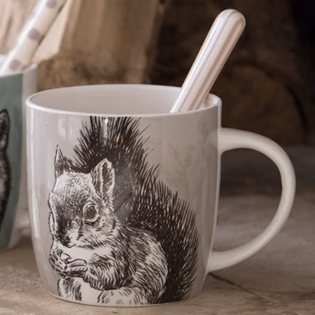KitchenCraft Set of 4 Ceramic Squirrel Mugs in Multicolour, Brown and Grey