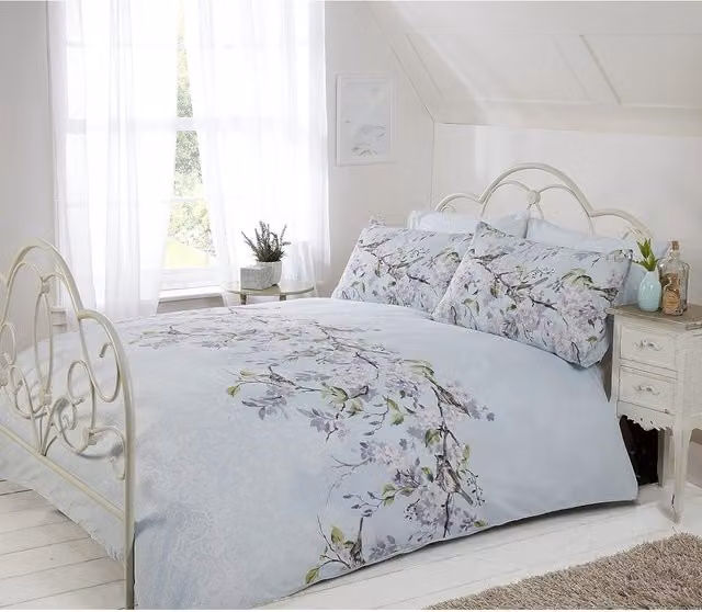 Rapport Blue Floral Duvet Cover and Pillowcase Set, W: 140 cm, L: 200 cm