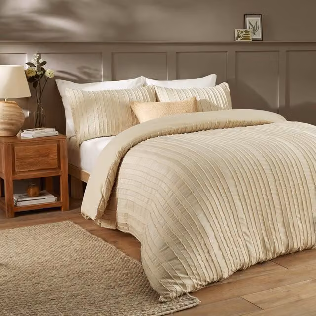 Make It A Home Harrison Stripe Tufted Soft Touch Linen Duvet Cover Set in Yellow and Beige, W: 140 cm, L: 200 cm