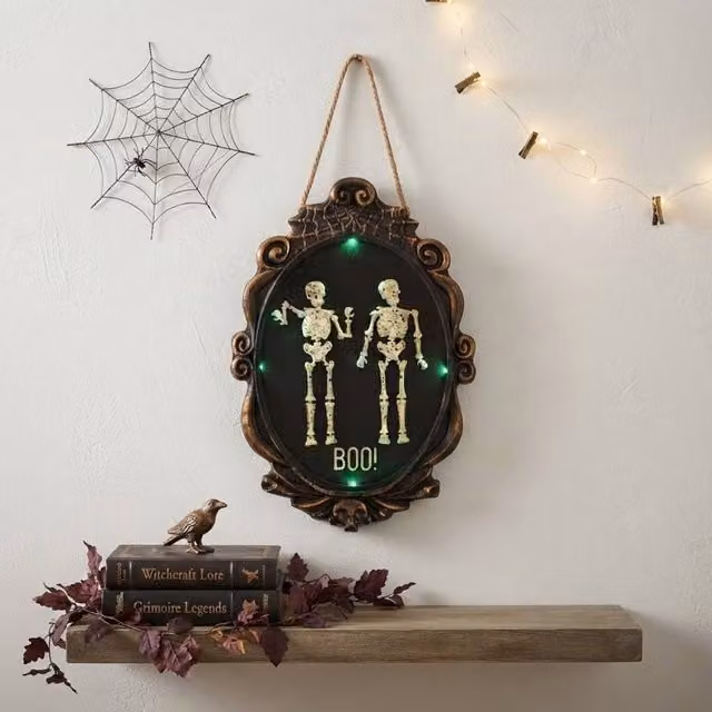 Garden Greatness Vintage Gothic Animated Skeleton Frame in Black and Multicolour