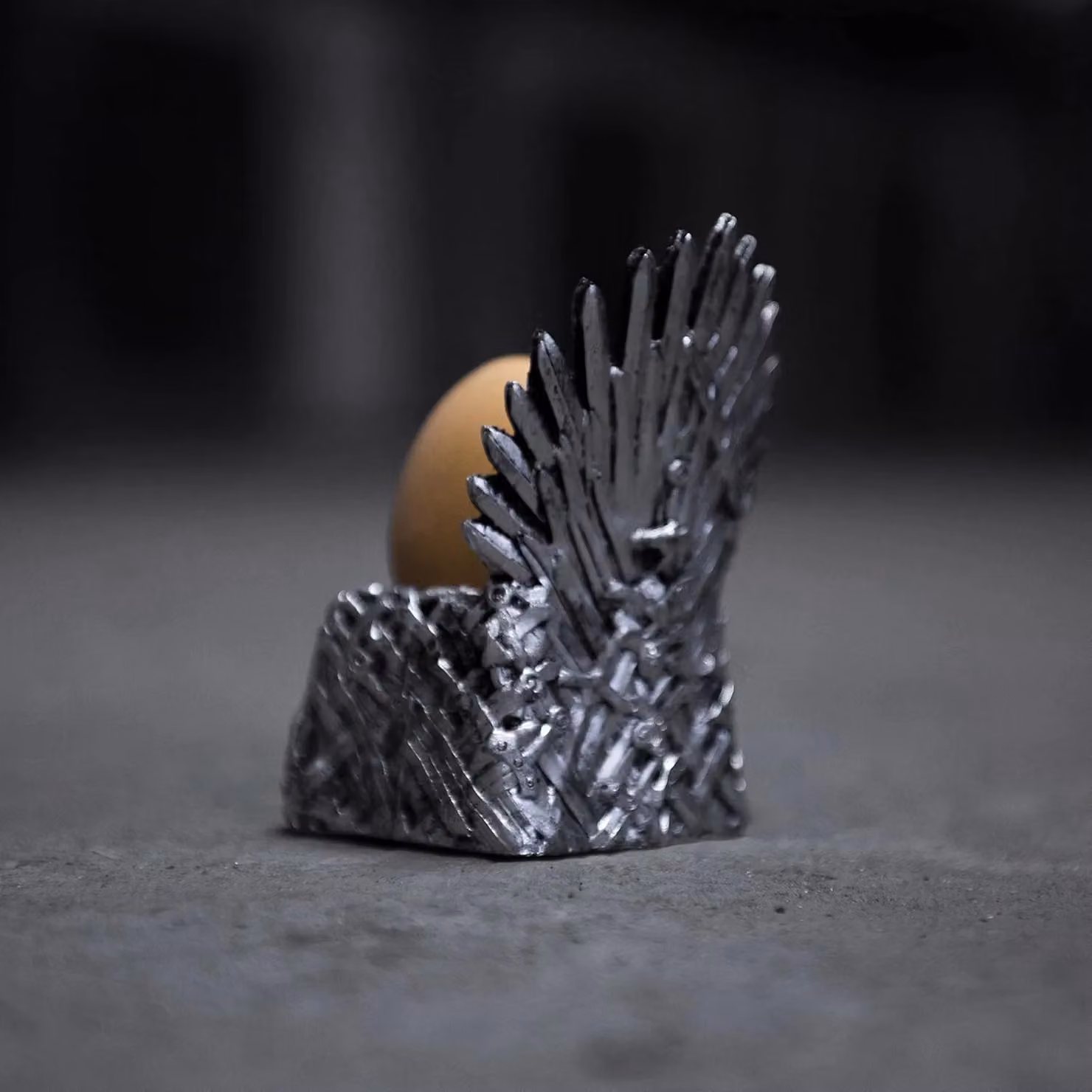 Marco Paul Game of Thrones Novelty Egg Cup in Silver Resin – 5