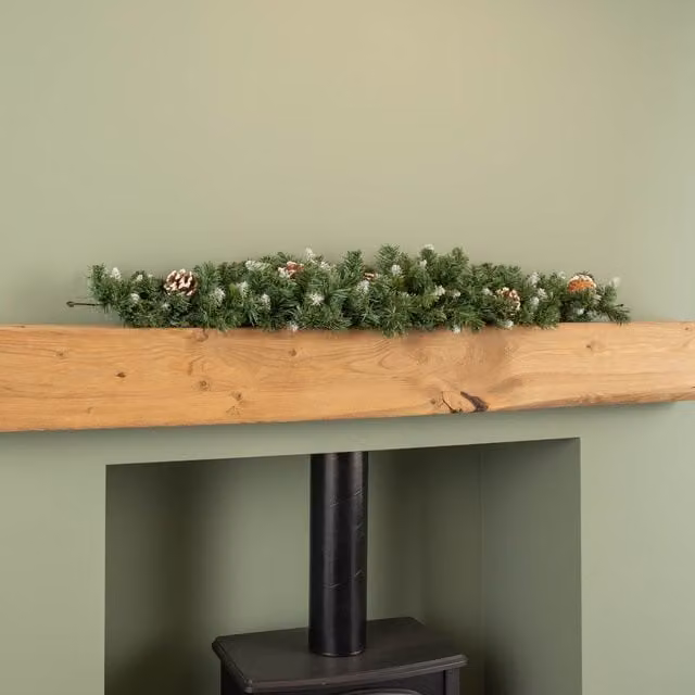 Snowtime 90cm Christmas Swag in White, Silver and Green
