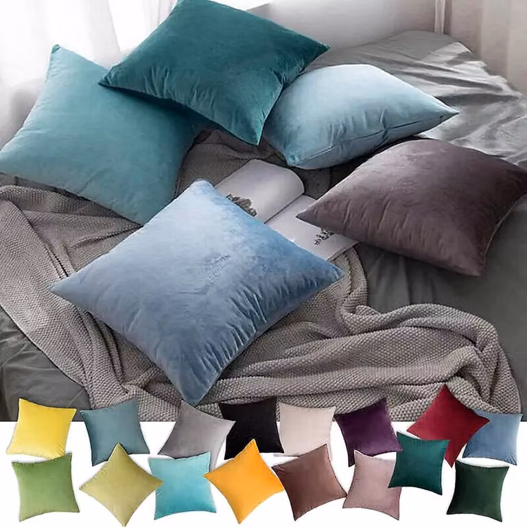 YnysTec Plush Velvet Square Cushion Cover in Green, W x W: 55 x 55 cm