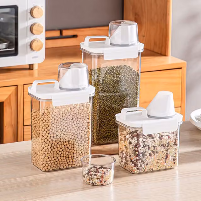 Livingandhome Transparent Leakproof Plastic Food Storage Container with Funnel Opening and Measuring Cup, 1.1l